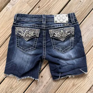 Miss Me Women's Mid-Rise Easy Bermuda Shorts Size 26 thumbnail 2