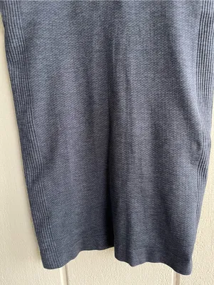 Lululemon Seamlessly Covered Tank in Heathered Inkwell Navy Blue Size 4 thumbnail 6