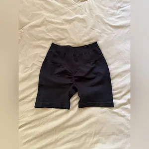 Black Skull Print Biker Shorts new no tags thumbnail 2