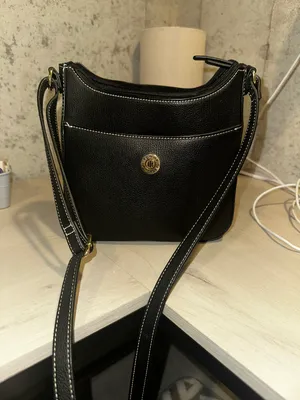 Tommy Hilfiger Purse thumbnail 1