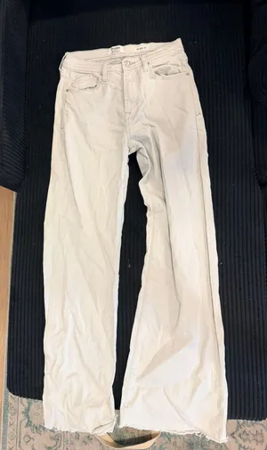Light Wash Jeans Blue Size 4 thumbnail 1