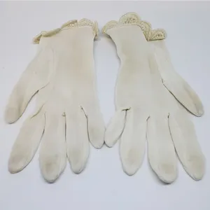 Vintage White Gloves with Lace Trim White thumbnail 2