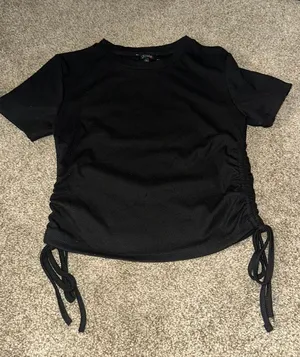 Black crop top Size L thumbnail 1