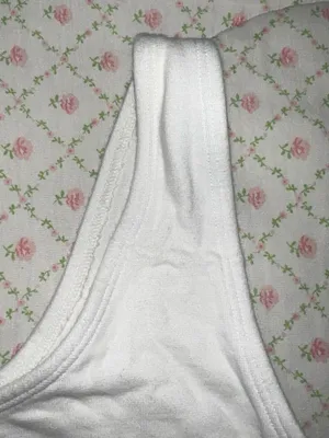 White bra by fruit of the loom. thumbnail 4