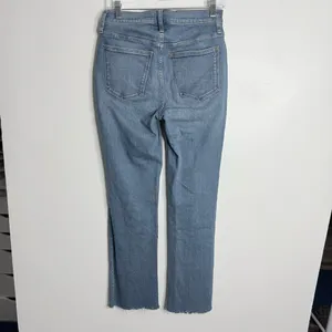 Madewell Kick Out Crop Jeans in Cherryville Blue Wash Size‎ 26 Tall Minimalist thumbnail 3