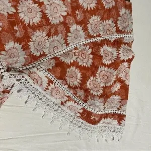 Love Culture Blouse Orange White Floral Laced Trim Size Large thumbnail 2