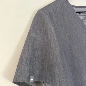 Figs Catarina One Pocket Scrub Top Graphite Grey Women’s Size Medium Nurse thumbnail 8