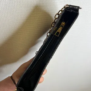 Y2K Black Crocodile Embossed Short Shoulder Bag with Gold‎ Chain Strap thumbnail 5