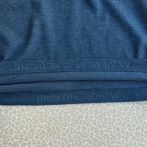 Lululemon Women's Swifty Blue Long Sleeve Activewear Performance Shirt Size S thumbnail 12