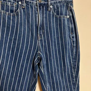 American Eagle Women’s Jeans Pinstripe Mom White Stripe 100% Cotton Blue Size‎ 2 thumbnail 5