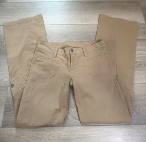 Athleta Low Rise Relaxed Cargo Casual Tan Khaki Pants Size 4 thumbnail 1