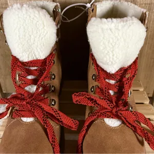 Cushionaire Memory Foam Faux Fur Trimmed Hiking Winter Boots Size 9.5 NWOT thumbnail 2