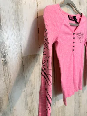 Harley-Davidson Women’s XS Pink Henley Long Sleeve Motorcycle Graphic Top thumbnail 3