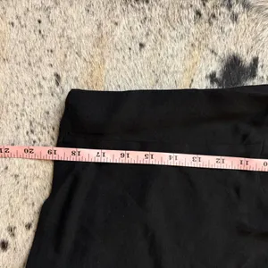REFORMATION Black Reign Top along Sleeve Smock Back‎ Size 6 thumbnail 7