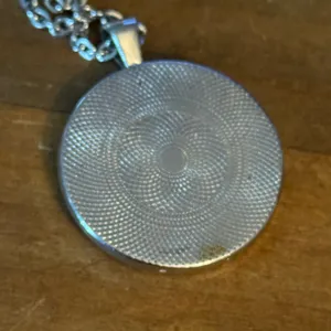 Silver tone round druzy pendant necklace thumbnail 4