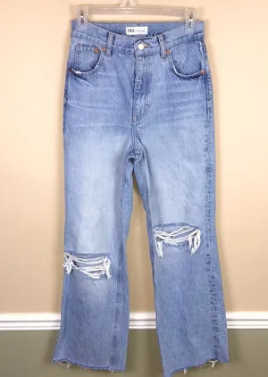 Zara Women’s Distressed Thrashed Raw Hem Light Wash Wide Leg Denim Jeans thumbnail 1