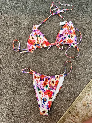 Bikini Princess Polly thumbnail 1