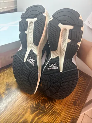 Reebok‎ Black And Lavender Sneakers Size 11 thumbnail 6