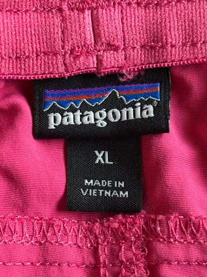 Patagonia Resin Pink Baggies Shorts Girls Size XL Water Board Shorts Women’s S thumbnail 2