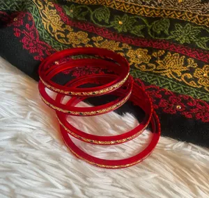 Red Bracelets / Bangles Set thumbnail 2