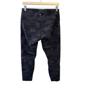 Lululemon wunder under High Rise Tight 25"Lux 12 NWT Camo Deep Coal Multi thumbnail 5