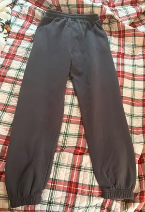 White Fox Sweatpants Boutique thumbnail 1