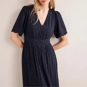 BODEN Broderie Floral Anglaise Eyelet Maxi Dress Navy Blue Embroidered US 2 thumbnail 5