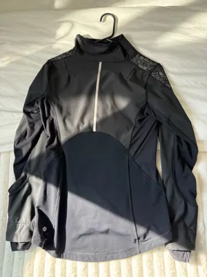 Lululemon Running Jacket Black thumbnail 2