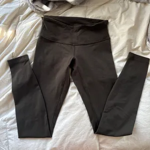Army Green Lululemon Leggings thumbnail 1