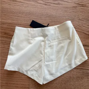 Lioness yellow skort thumbnail 2