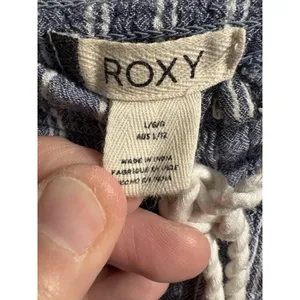 Roxy Shorts Women Large Blue White Striped Tassel Smocked Waist Beachy Woven thumbnail 3