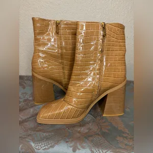 Circus by Sam Edelman Layla Bootie in Caramel Alligator Patent Leather Size 8.5 thumbnail 9