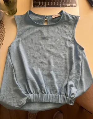 Blue blouse Size M thumbnail 1