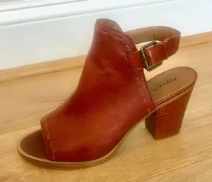 Frye Chestnut Brown Sling Back peep toe Chunky Leather Heels thumbnail 9