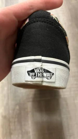 Old Skool Vans thumbnail 3
