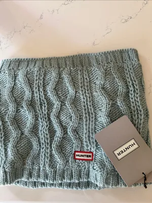 Hunter cable-knit Neck Warmer, light blue, logo in front. NEW with tags thumbnail 2