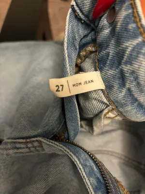 PacSun Light Wash Mom Jeans thumbnail 3
