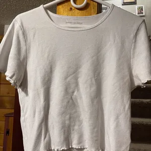 American Eagle crop top sz XL thumbnail 1