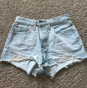 Levi’s Shorts 501 thumbnail 1