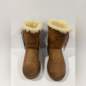 UGG Bailey Bow Boots Women’s 9 Chestnut Suede Shearling Lined Winter Boots thumbnail 13