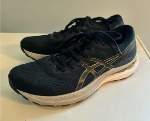 ASICS Women’s Gel Kayano 28 thumbnail 1