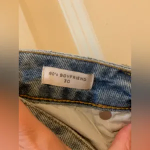 PacSun Light Blue Straight Leg Women's 90’s Boyfriend Jeans. Size-30 thumbnail 5