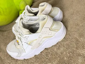 Nike Air Huarache Run (GS) Girl's Size 7Y Running Shoes thumbnail 4