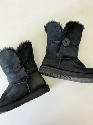 Ugg Women’s Classic Bailey Button Boots Black Suede Leather Size 8 thumbnail 6