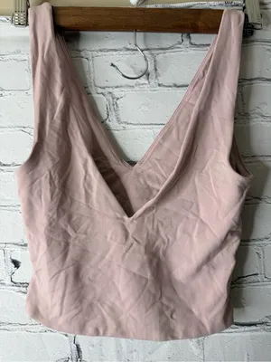 Baboton Blush Pink V-Neck Cropped Tank Top thumbnail 5