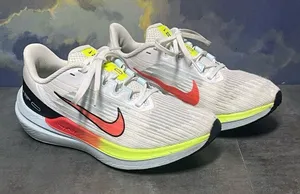 Nike Zoom Winflo 9 Women's White Running Shoes Size 7.5 thumbnail 1