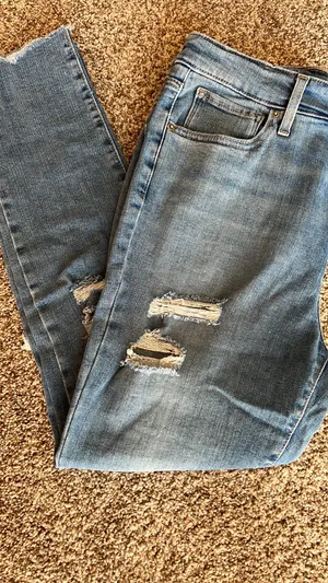 Levi's 721 High Rise Skinny Jeans thumbnail 3