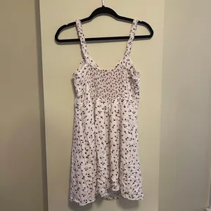 Hollister White and Red Floral Dress Y2K Size Medium thumbnail 8