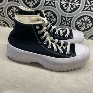 Converse Chuck Taylor Lugged 2.0 8.5 W High-Top Black Sneakers GUC thumbnail 4