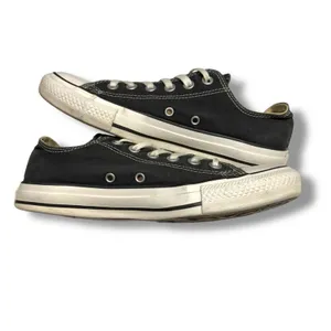 Converse Black‎ and White Chuck Taylor Sneakers Women's 8 thumbnail 3